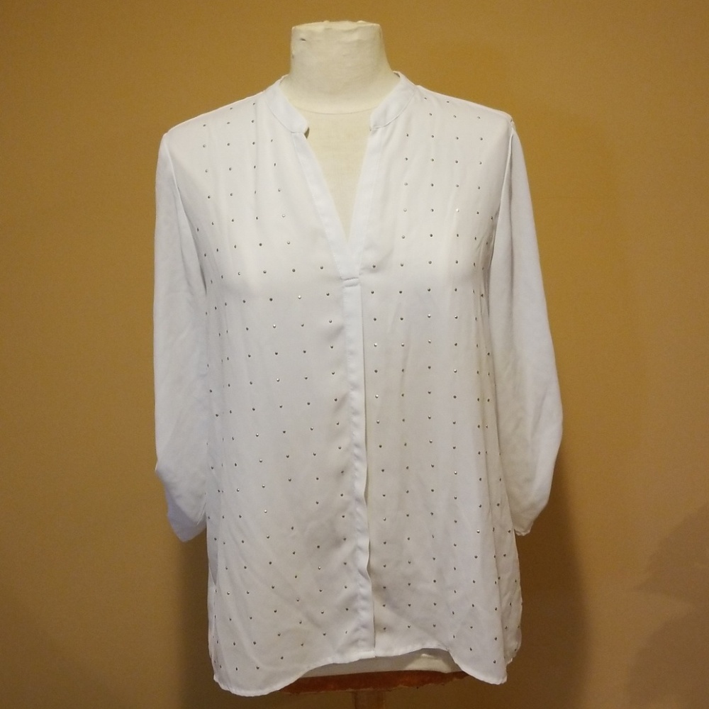 White blouse with studs